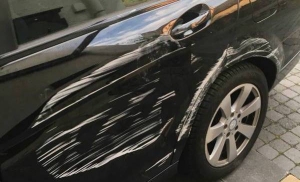 Jedan bijeg s prometne nesreće a 50-godišnja vozačica vožnjom unazad udarila u automobil 48-godišnjakinje koja se zaustavila