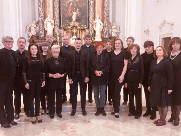 Požeški pjevački zbor &quot;Vijenac&quot; koncertom obilježio svojih 140 godina djelovanja
