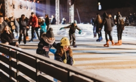 Otvorena sezona klizanja na klizalištu u Požegi u sklopu Adventa Požega