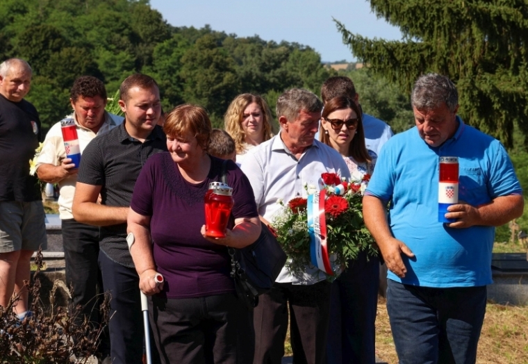Obilježena 32. obljetnica pogibije hrvatskog branitelja Josipa Kneževića - prva žrtva s područja bivše Općine Požega