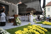 Središnjim kongresnim euharistijskim slavljem ispred katedrale obilježena 20. obljetnica osnutka Požeške biskupije