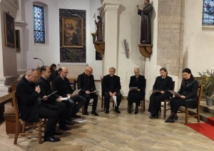 Članovi Matice hrvatske Požega čitali pjesničke tekstove pasionske tematike