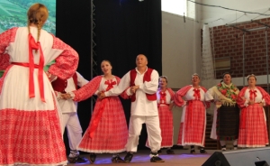 13. Smotra folklora &quot;Šokačko se kolo vije&quot; KUD-a &quot;Ivo Čakalić u sklopu trodnevne kulturne manifestacije &quot;Tambura za dušu&quot; u Kaptolu