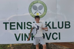 Matej Jakovljević osvojio 1. mjesto na Bonus turniru u Vinkovcima za igrače do 12 godina