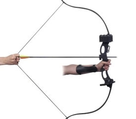 Noćas alkoholizirani 29-godišnjak u kafiću u Velikoj izvadio luk i strijelu - završio na smještaju u policijskoj postaji