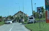 Prometna nesreća između dva osobna automobila u požeškoj ulici Pavla Radića