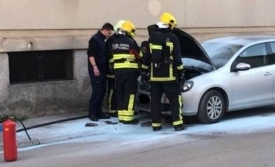 Došlo je do samozapaljenja automobila 18-godišnje vozačice u predjelu motora koji su brzom intervencijom ugasili vatrogasci