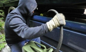 Otuđeno gorivo iz radnog stroja, Požar u okolici Podgorja, alkoholizirani 57-godišnjak vrijeđao policijske službenike