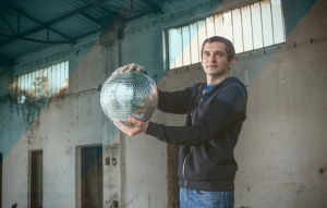 Novi remix predstavio DJ Topa: Samo hodaj dalje