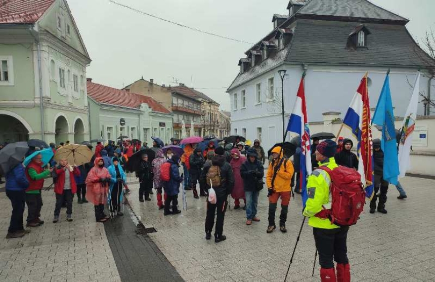 Ujedinjeni u sjećanju - planinari HPD "Sokolovac" Požega na 28. pohodu Fokinom stazom