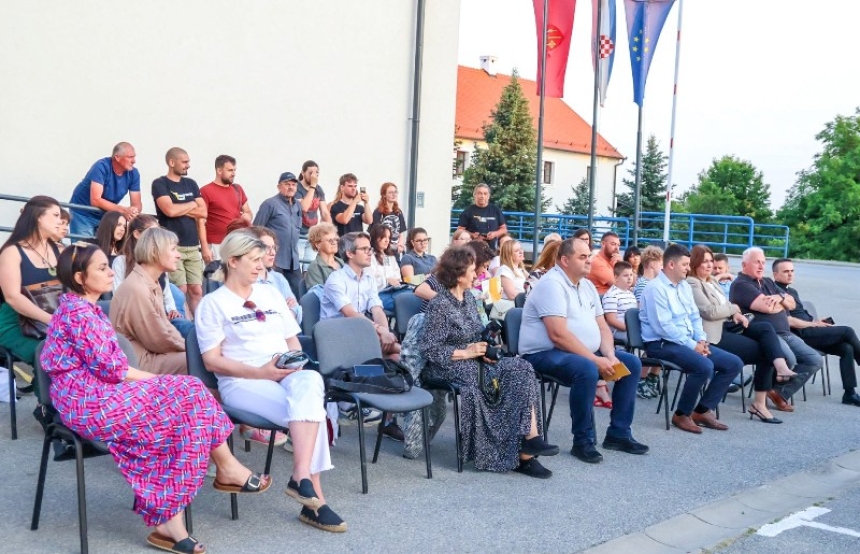 Halštatski dani u Kaptolu - Festival oživljene povijesti ove godine posvećen djetinjstvu na "Stazi željeznog doba Podunavlja"
