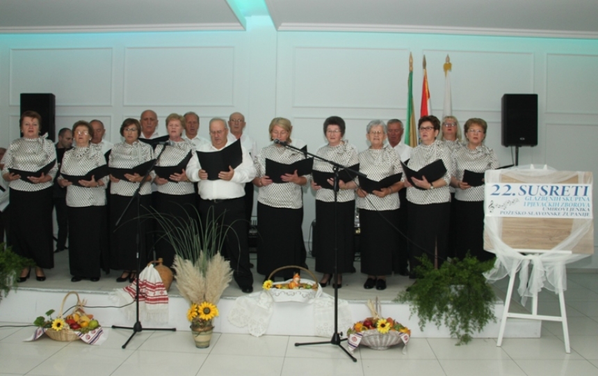 22. Susreti pjevačkih zborova Matica umirovljenika općina i gradova Požeško-slavonske županije - nastupilo 10 zborova