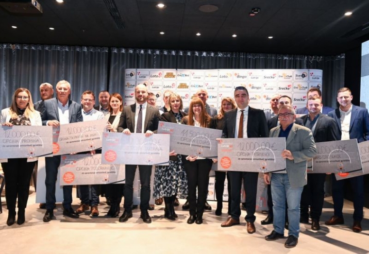 Dodjela sredstava za opremanje Streetball igrališta Hrvatske Lutrije - Općini Velika 12 tisuća eura za igralište