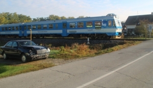33-godišnja vozačica udarila u prednji dio vlaka u Trenkovu na pružnom prijelazu - srećom nema ozlijeđenih