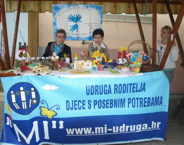 Kad se male ruke slože, sve se može