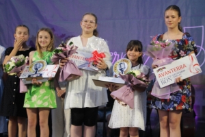 31. Dječji tamburaški festival &quot;Cvjetići glazbe&quot; - večer autorskih pjesama mladih izvođača - pobjednica Nea Galić i &quot;Sladoled&quot;