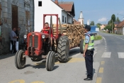 Kazne i do 1000 kuna za tehnički neispravni traktor