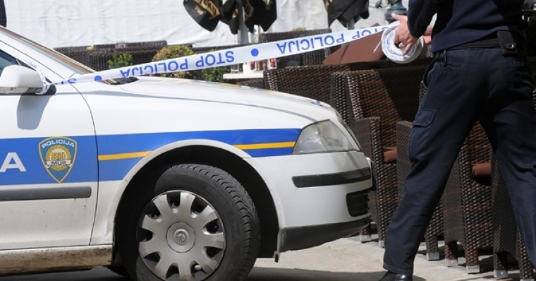 19-godišnjak nepropisnom brzinom sa "Alfom" udario u "Audi" 43-godišnjaka koji je bio alkoholiziran