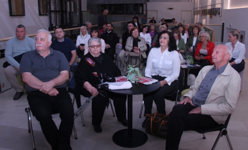 Otvorena izložba "Ajmo ikavicom" Udruge zavičajnih pisaca i slikara "Matko Peić"