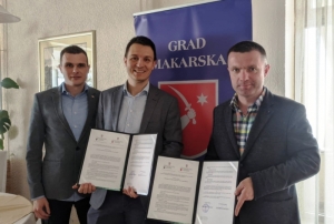 Potpisan sporazum Makarska i Požega - Gradovi prijatelji