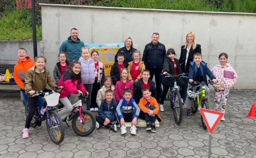 Održana edukacija na temu: „Sigurna vožnja djece na biciklima“ u Katoličkoj OŠ
