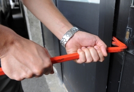 Nepoznati počinitelj iz trgovine u požeškoj Mesničkoj ulici u poslijepodnevnim satima otuđio razne artikle