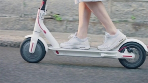 Zatečen maloljetni vozač 16-godišnjak koji je upravljao električnim romobilom pod utjecajem droge - odbio vađenje krvi i urina