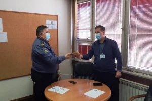 Djelatnici PU požeško-slavonske donirali novčana sredstva djelatnicima PU sisačko-moslavačke pogođenim potresom