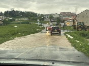 Veliko nevrijeme sa obilnom kišom i tučom zahvatilo Požeštinu