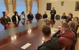 Grad Požega mladim vozačima osigurao edukaciju o sigurnosti u prometu i sufinanciranje auto škole s 350 eura