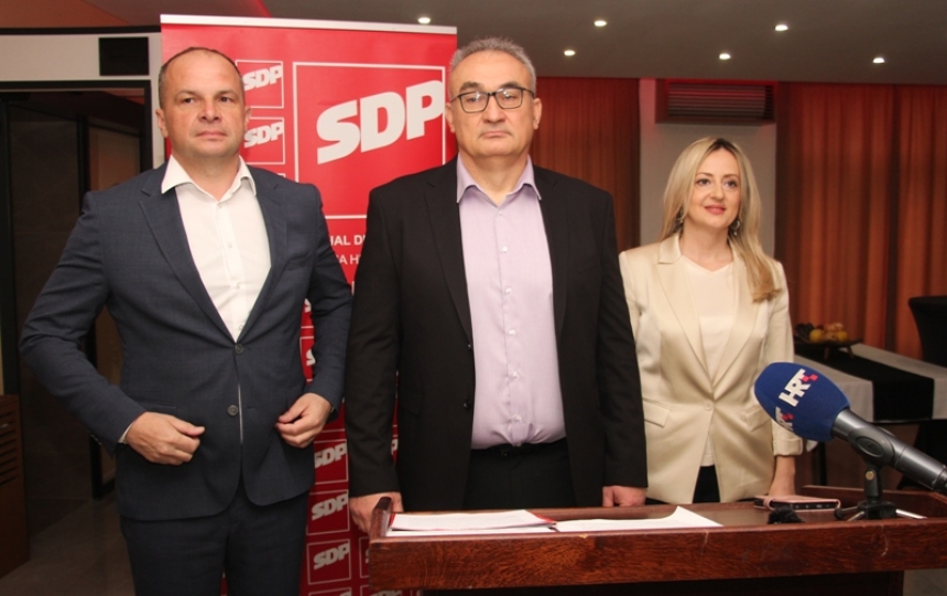 Predstavljen kandidat SDP-a za požeškog gradonačelnika Mitar Obradović - "Vrijeme je za buđenje Požege!"