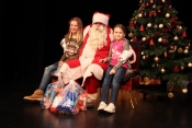 Božićno darivanje Grada Požege uz kazališnu predstavu za djecu