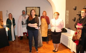 Otvorena izložba „Od banovca do kune“