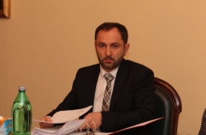 Odgovor na priopćenje gosp. Zdravka Ronka zahtijevao je i Nino Smolčić