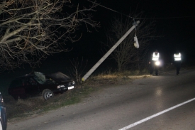 Noćas u Kuli 23-godišnjak pod utjecajem alkohola od 1.38 promila sletio automobilom s kolnika i udario u most i betonski stup