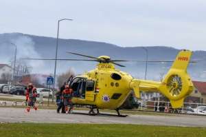 52-godišnji biciklist uz 1,78 promila alkohola pao na nogostupu u Jakšiću i teško se ozlijedio - helikopterom HMS prevezen u KBC Osijek