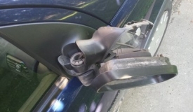 U požeškoj Ulici Matije Gubca 54-godišnji vozač teretnog vozila zapeo za parkirani automobil i pobjegao s mjesta nesreće