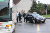 Prometna između autobusa i osobnog vozila u Požegi