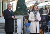 Postavljen šareni Božićni sajam u pješačkoj zoni grada Požege