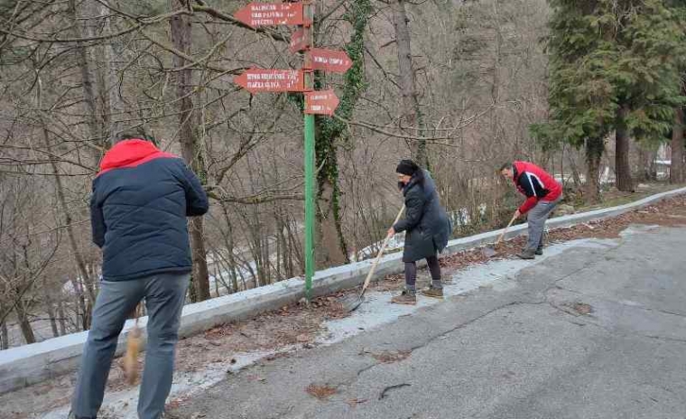 Radna akcija planinara "Sokolovca" na PD "Lapjak" i Planinarskoj kući "Trišnjica"