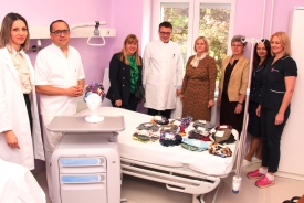 Obrtnička škola Požega izradila a Liga protiv raka donirala marame i turbane za onkološke pacijentice Dnevne bolnice OŽB Požega