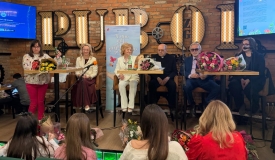 Promocija slikovnice „Tamo gdje prijateljstvo počinje“ autorice Đurđice Gatjal na zagrebačkom Cvjetnom trgu