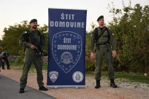 Policijski službenici PU požeško-slavonske sudjelovali u završnici natjecanja „Štit Domovine“ Knin 2025.