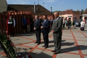 Obilježen Dan državnosti uz spomenik poginulim braniteljima na Trgu 123. Brigade