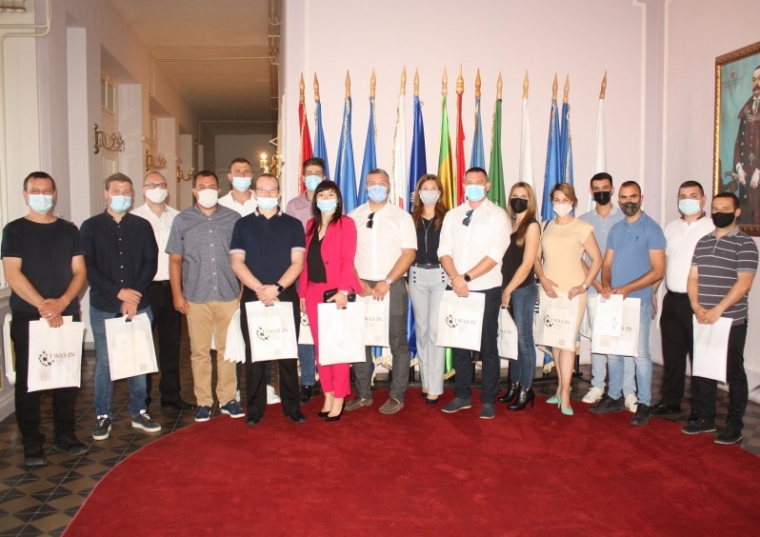 Svečano uručene potvrde o završenom Sommelierskom tečaju 1. razine za 24 polaznika