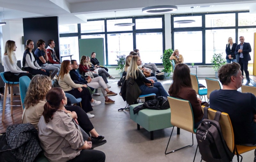 Budući liječnici upoznaju se sa radom zdravstvenih ustanova u Požeško-slavonskoj županiji