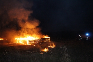 Veliki požar u sred kaptolačkih vinograda