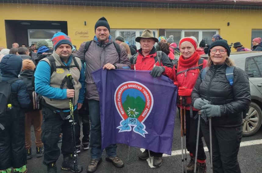 19. izlet u nepoznati Papuk - Planinari HPD "Sokolovac" Požega osvojili vrhunce