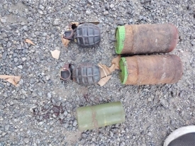 Građanin policiji predao topovski udar, ručne bombe i eksplozivne naprave