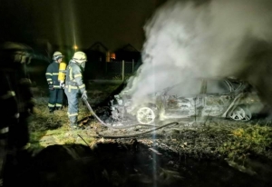 28-godišnjak vozio automobil uz alkohol od 1,46 promila, pokupio metalnu ogradu i plinski ventil pa je došlo do istjecanja plina i automobil u potpunosti izgorio